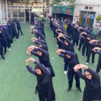 صبحگاه در پایگاه تابستانی